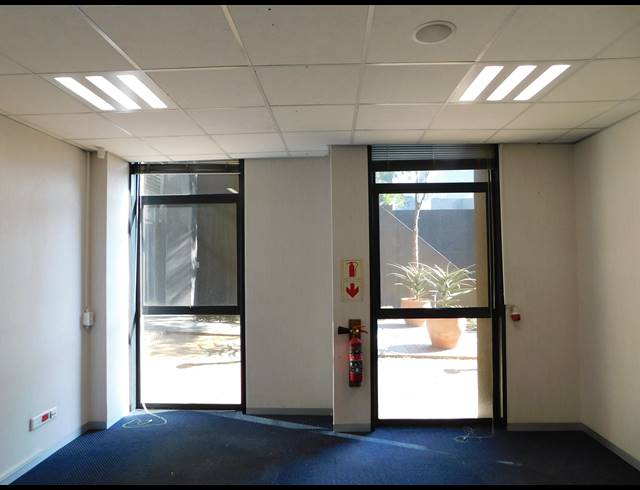 157M² OFFICE TO LET IN ROSEBANK